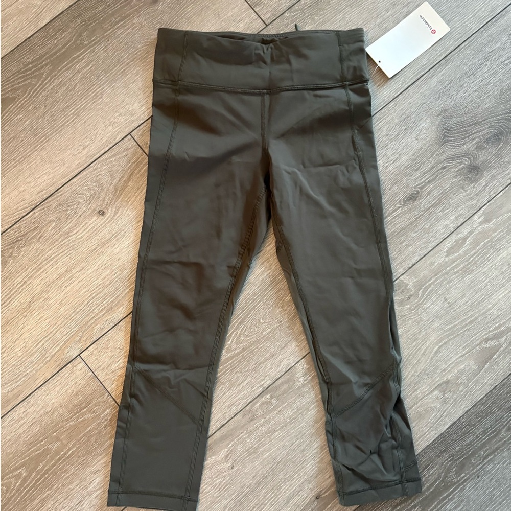 Lululemon Women’s Pace Rival Crop 22’ Leggings, Size 6